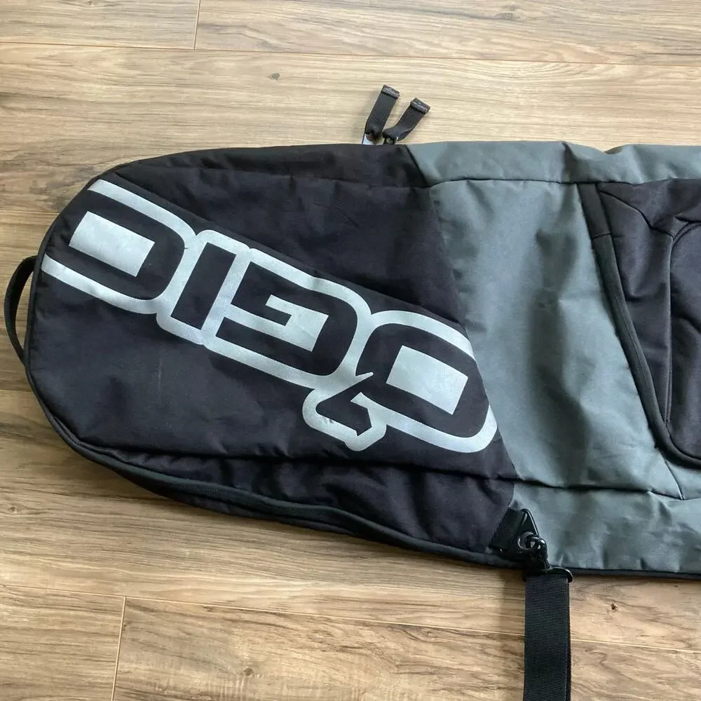 Ogio Duffle Soft Taco Snowboard Bag Black Gray Padded Travel Winter Sports 64x16